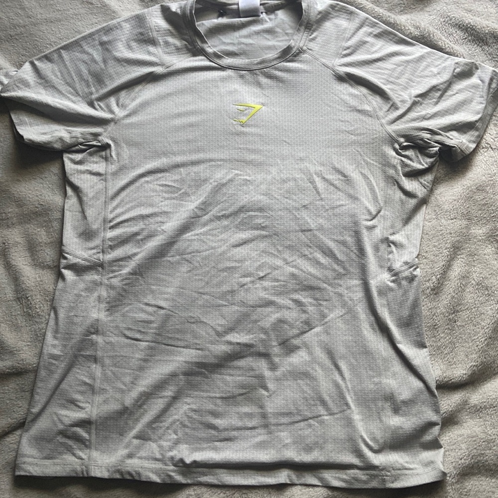RARE gymshark shirt 3d logo